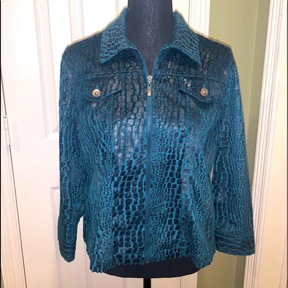 Blue long sleeve zipper jacket size 8